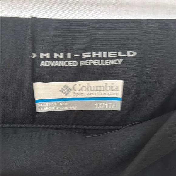 Columbia Chic Black Skort with Side Drawstrings - Picture 2 of 5